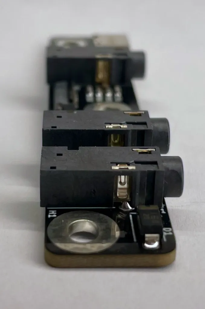 Icom IC-705 USB-C/SEND Control Board Upgrade | iHelpU.Tech